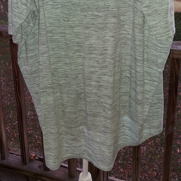 Lularoe Heather Gray Mint Green Top Shirt size Medium - Picture 7 of 7